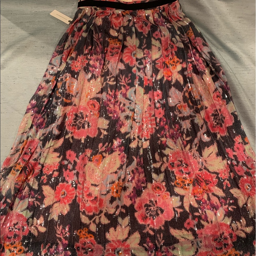 Maeve Floral Sequin Skirt NWT sz 6